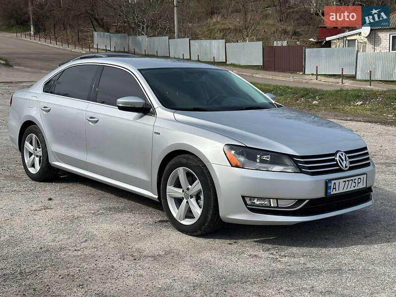 Седан Volkswagen Passat 2015 в Ржищеві