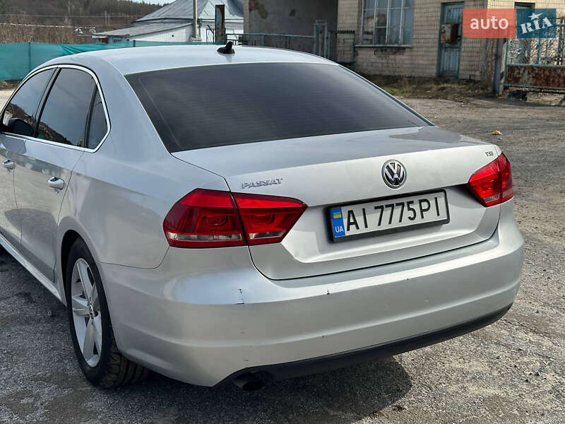 Седан Volkswagen Passat 2015 в Ржищеві