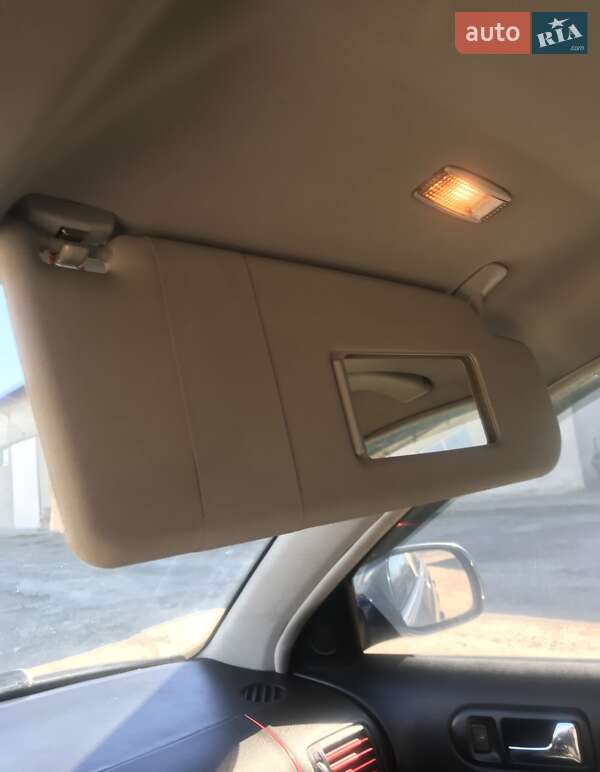 Универсал Volkswagen Passat 2001 в Городенке