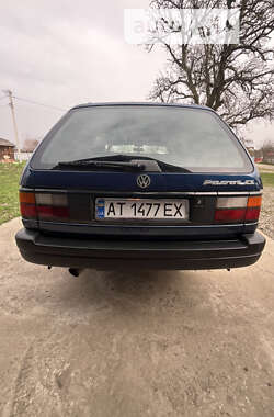 Универсал Volkswagen Passat 1991 в Снятине