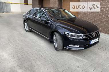 Седан Volkswagen Passat 2017 в Хмельницком