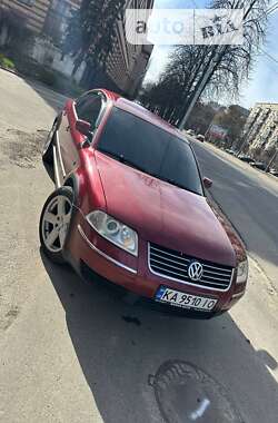 Седан Volkswagen Passat 2001 в Киеве