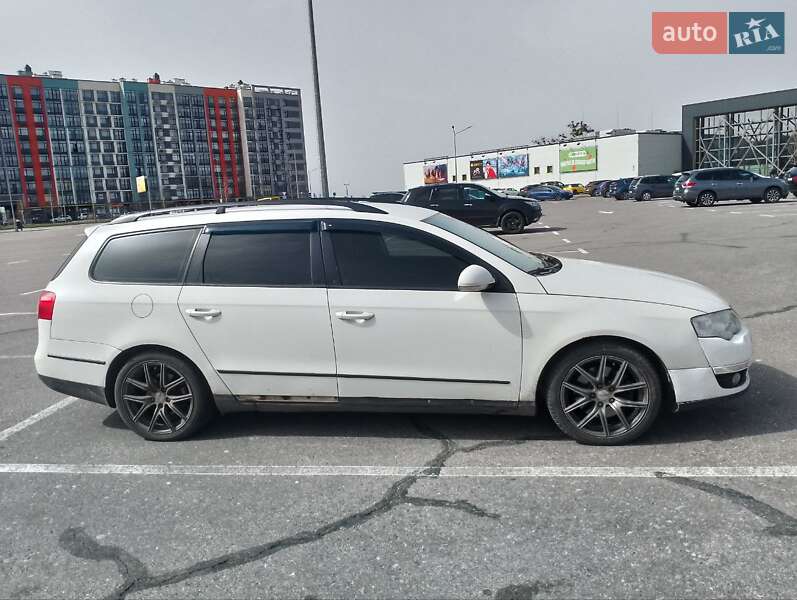 Універсал Volkswagen Passat 2008 в Василькові
