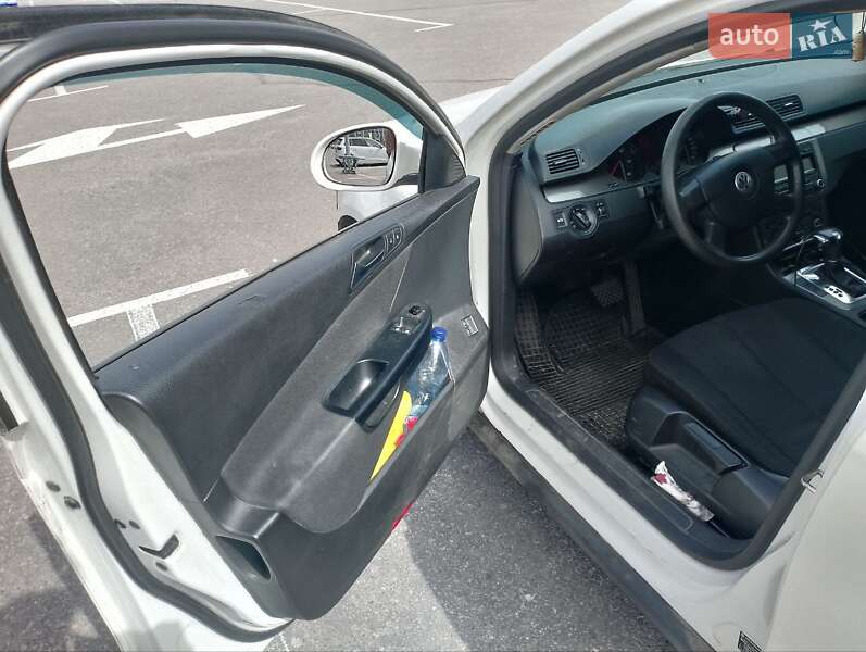 Універсал Volkswagen Passat 2008 в Василькові