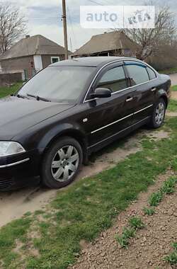 Седан Volkswagen Passat 2003 в Вознесенске