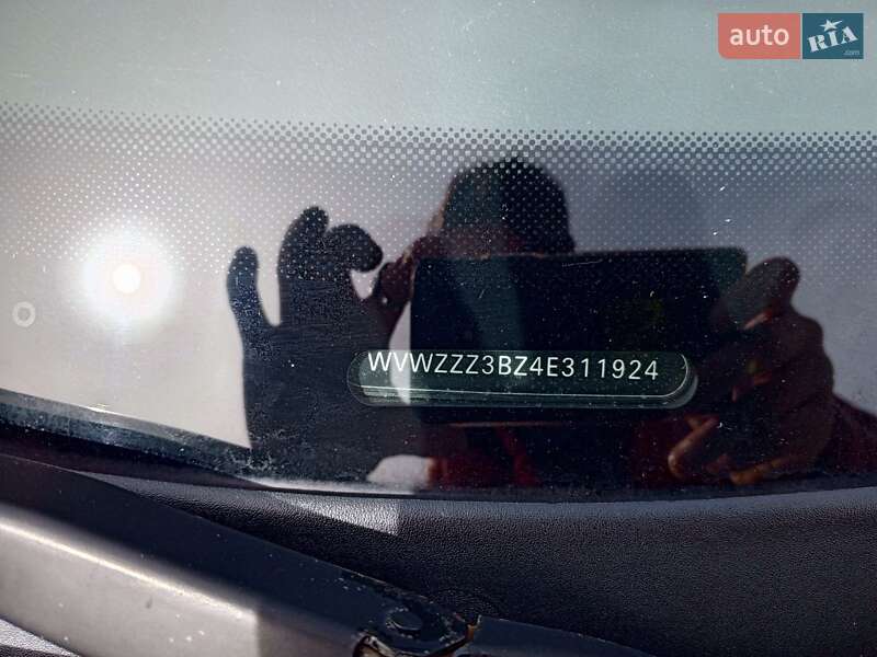 Универсал Volkswagen Passat 2004 в Одессе