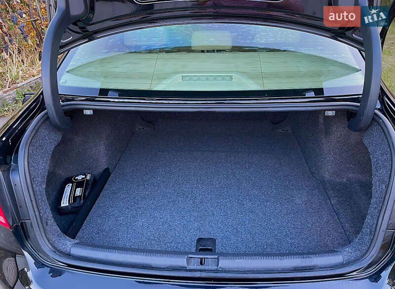 Седан Volkswagen Passat 2014 в Деражне