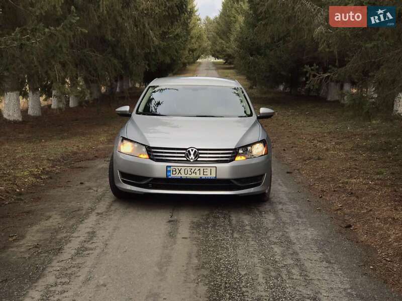 Седан Volkswagen Passat 2011 в Любаре