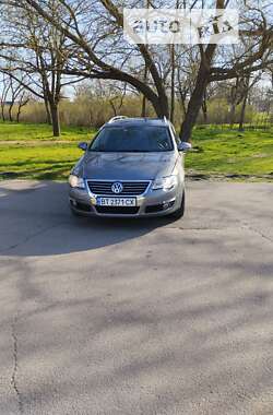 Универсал Volkswagen Passat 2005 в Херсоне