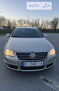 Универсал Volkswagen Passat 2007 в Киеве