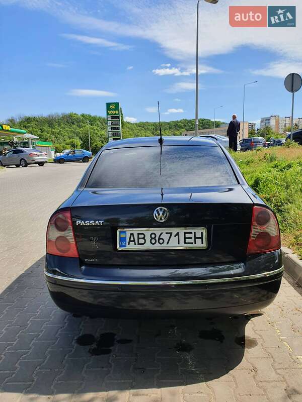 Седан Volkswagen Passat 2003 в Киеве