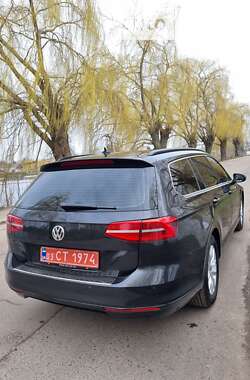 Универсал Volkswagen Passat 2019 в Млинове