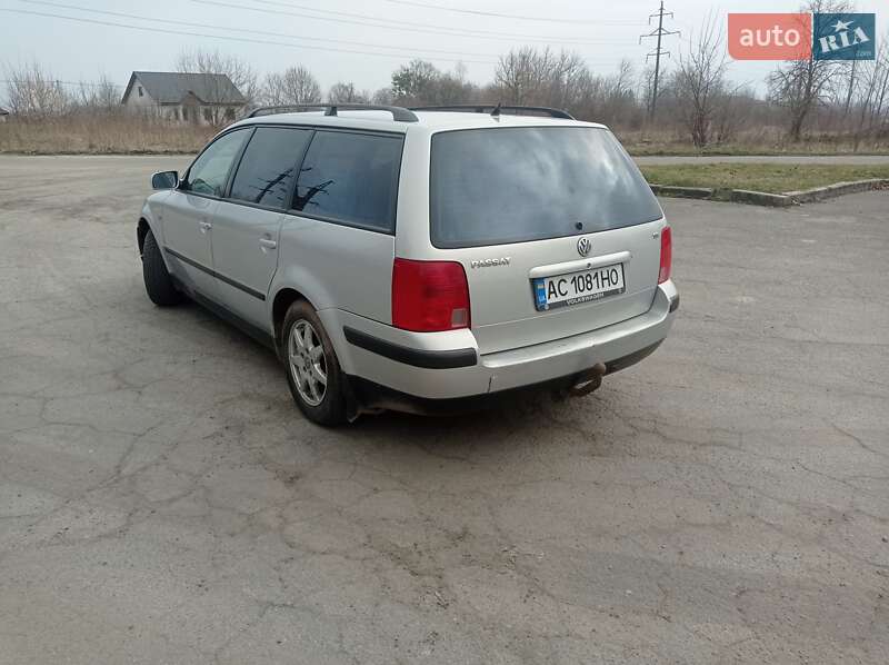 Универсал Volkswagen Passat 2000 в Владимире