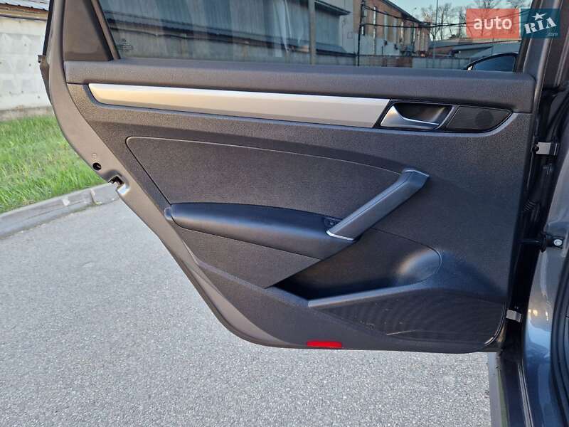 Седан Volkswagen Passat 2020 в Киеве