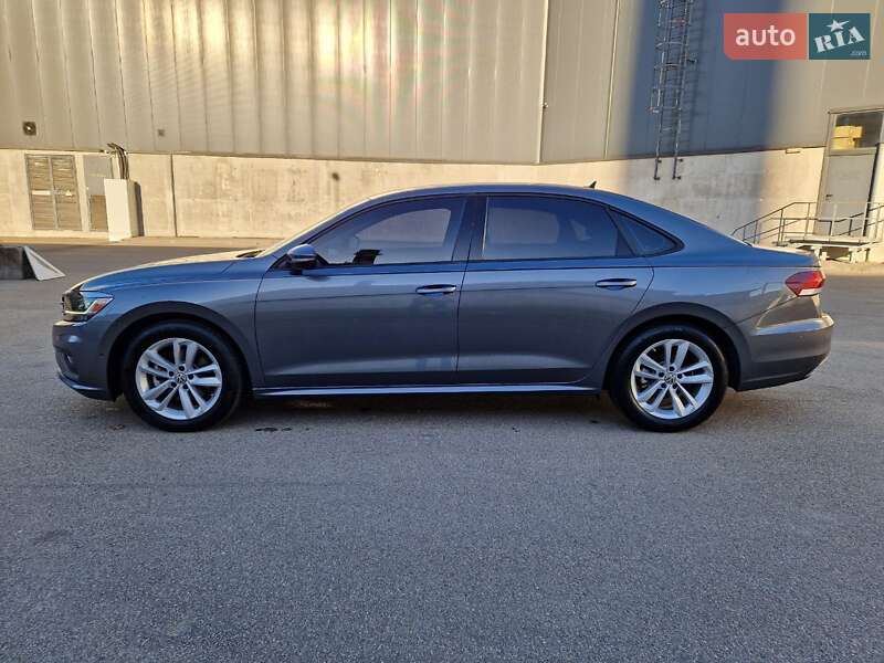 Седан Volkswagen Passat 2020 в Киеве