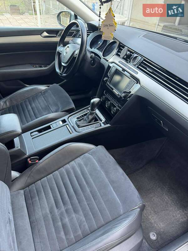 Универсал Volkswagen Passat 2016 в Ужгороде