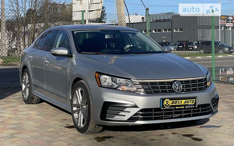 Седан Volkswagen Passat 2016 в Стрые