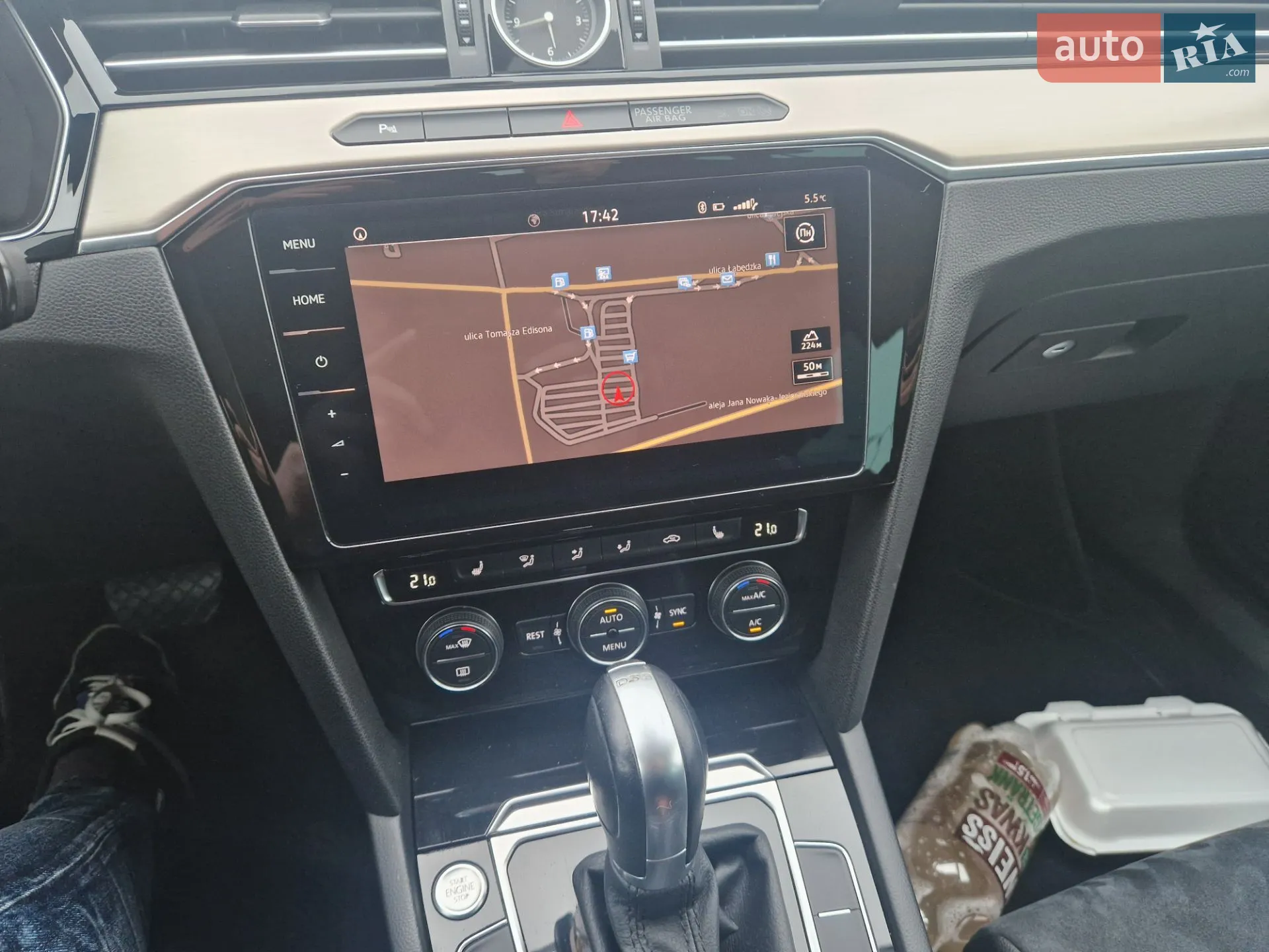 Volkswagen Passat 2018 VIN WVWZZZ3CZJE135572 фото оголошення 5 з 36