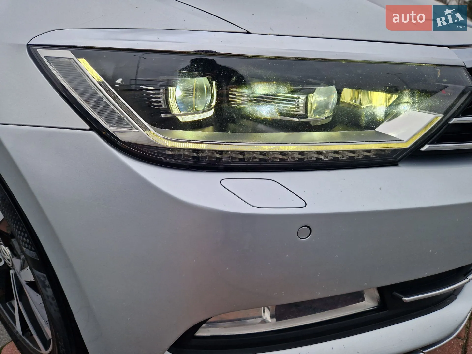 Volkswagen Passat 2018 VIN WVWZZZ3CZJE135572 фото оголошення 20 з 36