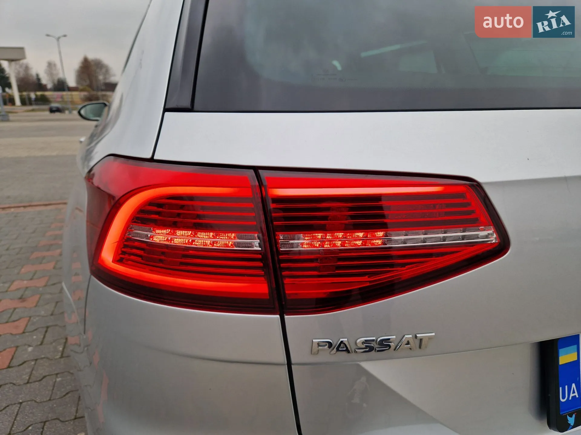 Volkswagen Passat 2018 VIN WVWZZZ3CZJE135572 фото оголошення 23 з 36