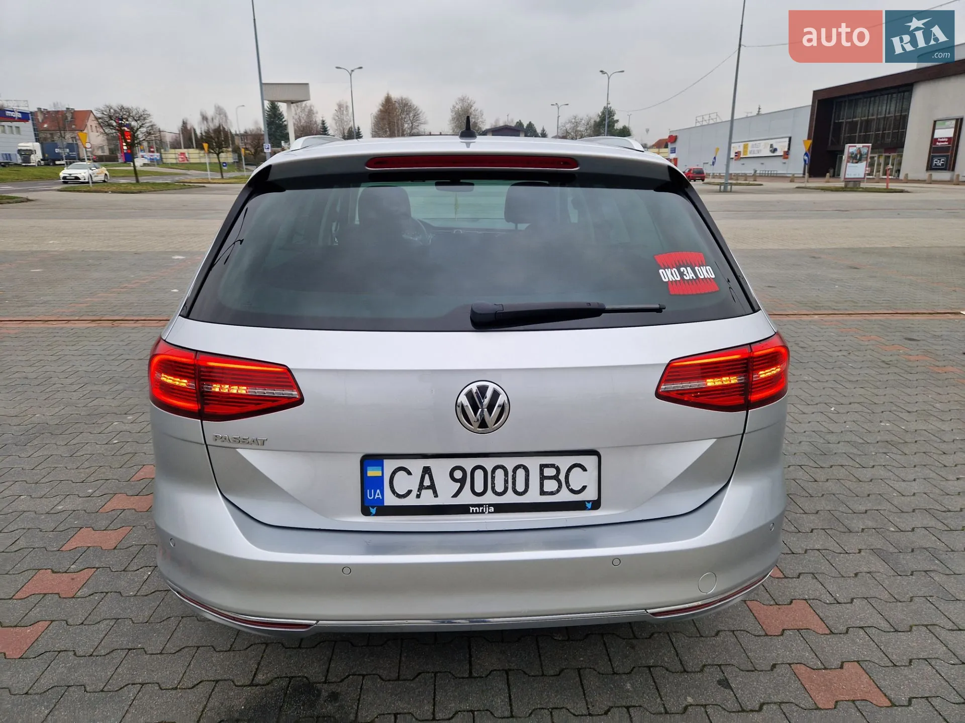 Volkswagen Passat 2018 VIN WVWZZZ3CZJE135572 фото оголошення 24 з 36