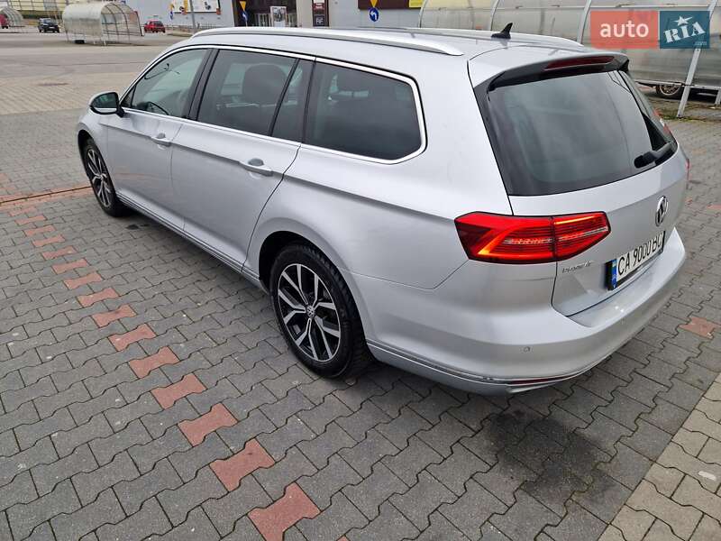 Универсал Volkswagen Passat 2018 в Львове