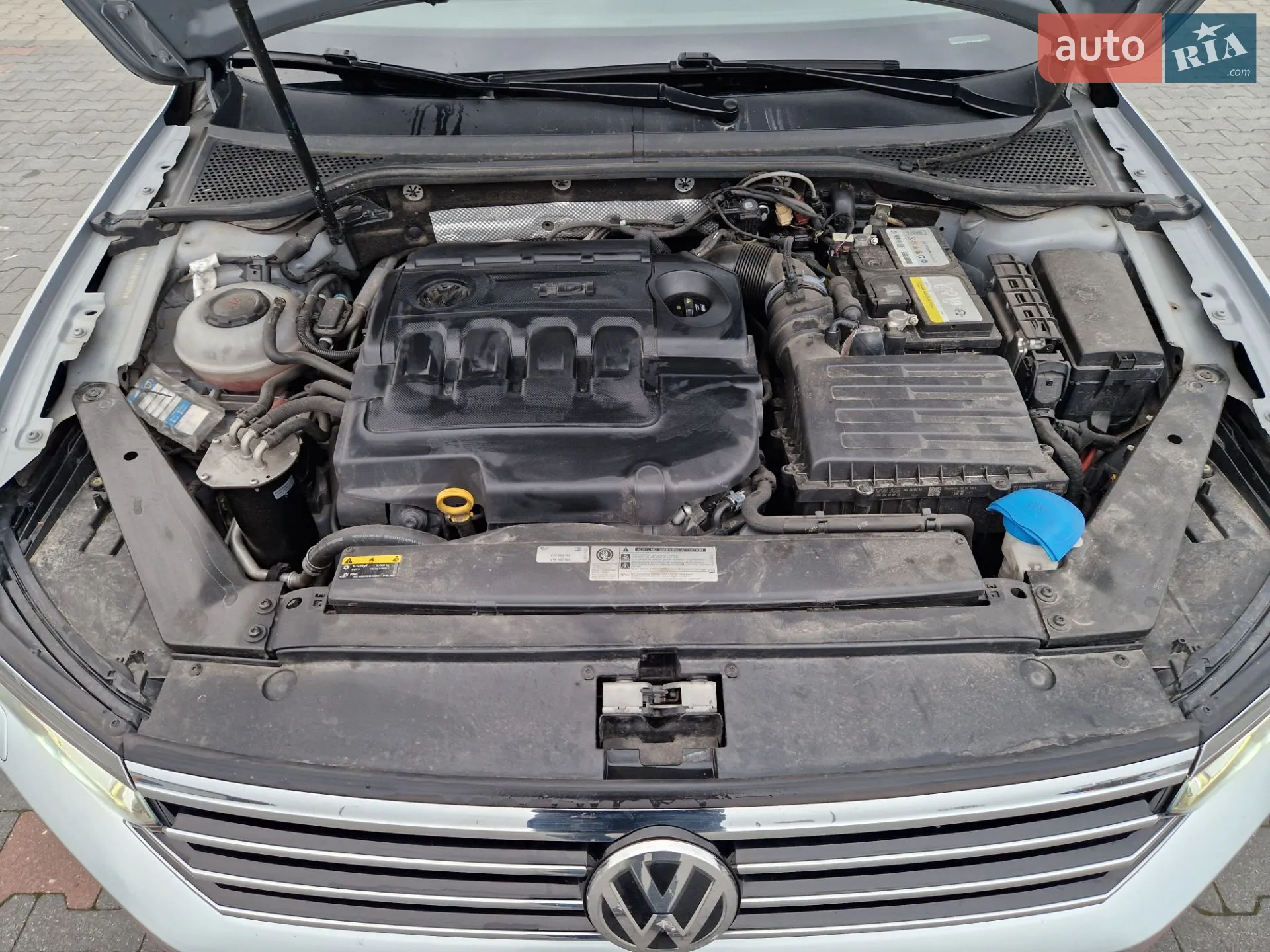 Volkswagen Passat 2018 VIN WVWZZZ3CZJE135572 фото оголошення 33 з 36