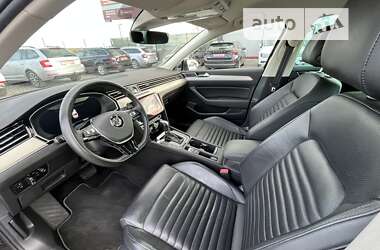 Седан Volkswagen Passat 2019 в 