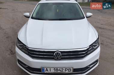 Седан Volkswagen Passat 2016 в 