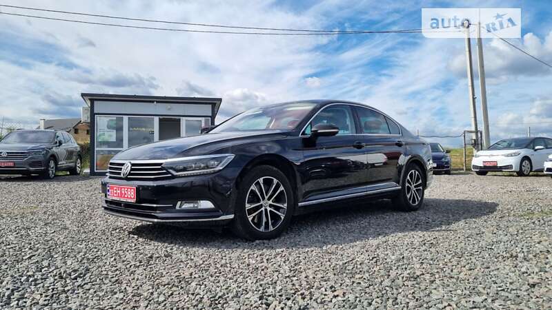 Седан Volkswagen Passat 2019 в Львове