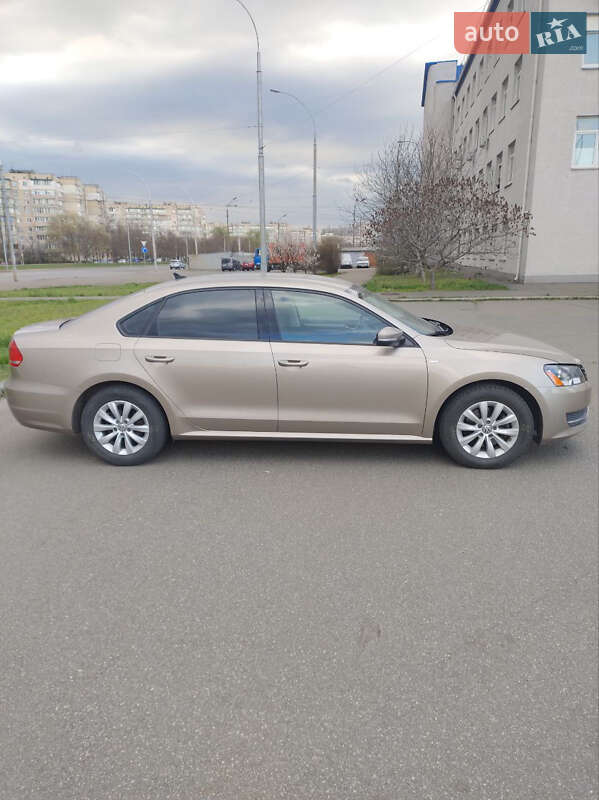 Седан Volkswagen Passat 2014 в Києві фото 3 Седан Volkswagen Passat 2014 в Києві