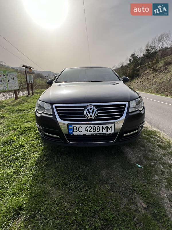 Седан Volkswagen Passat 2008 в Старом Самборе