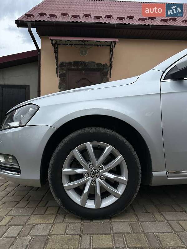 Универсал Volkswagen Passat 2012 в Долине