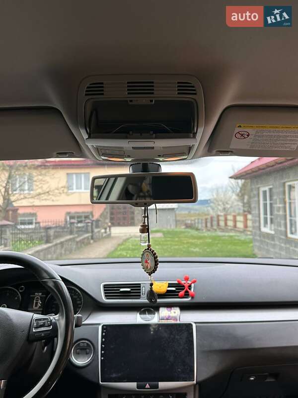 Универсал Volkswagen Passat 2012 в Долине