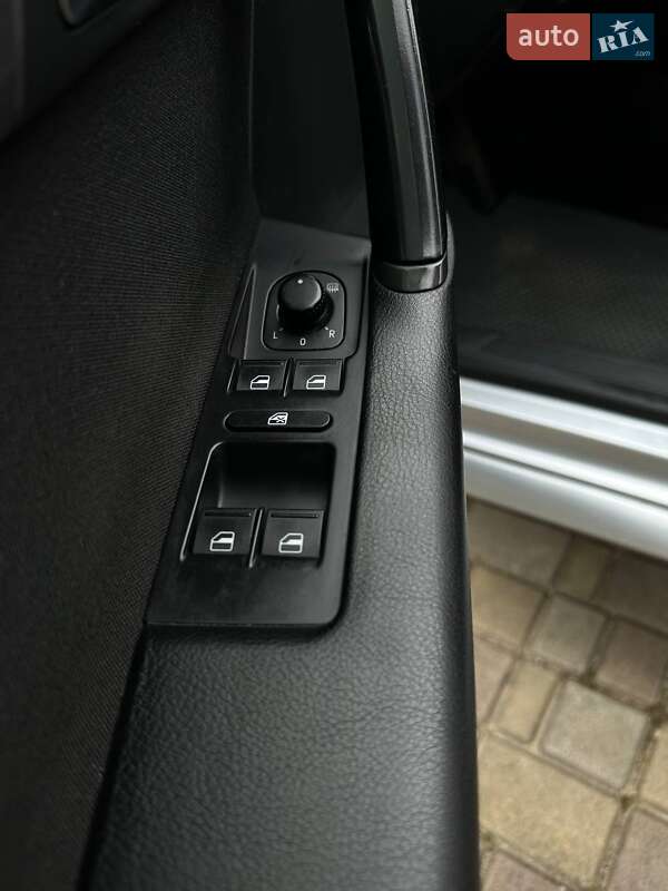 Универсал Volkswagen Passat 2012 в Долине