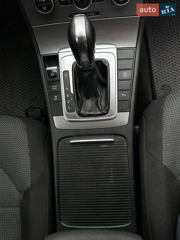 Универсал Volkswagen Passat 2012 в Долине