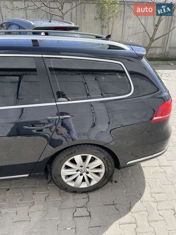 Универсал Volkswagen Passat 2012 в Львове