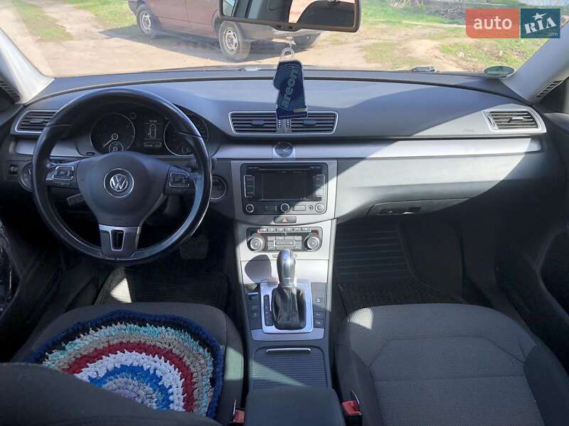 Универсал Volkswagen Passat 2011 в Ружине