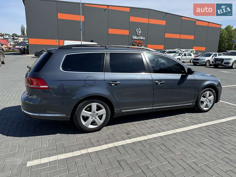 Универсал Volkswagen Passat 2011 в Ужгороде