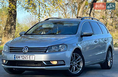 Универсал Volkswagen Passat 2011 в Звягеле