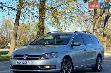 Универсал Volkswagen Passat 2011 в Звягеле