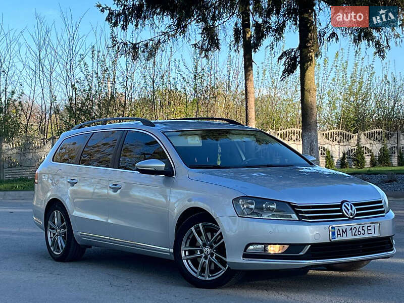 Универсал Volkswagen Passat 2011 в Звягеле