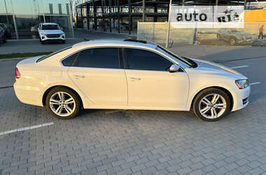 Седан Volkswagen Passat 2013 в Виннице