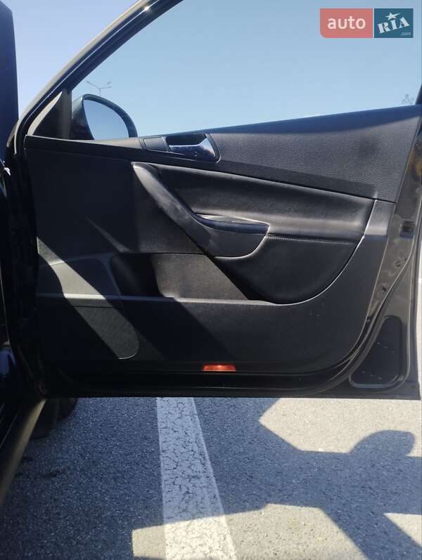 Универсал Volkswagen Passat 2005 в Черновцах