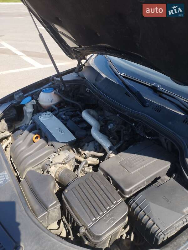 Универсал Volkswagen Passat 2005 в Черновцах