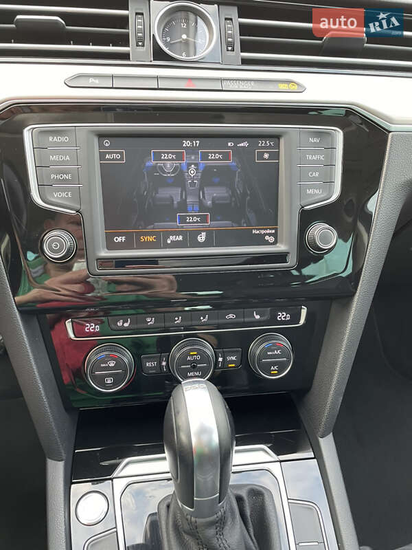 Универсал Volkswagen Passat 2015 в Киеве фото 8 Универсал Volkswagen Passat 2015 в Киеве