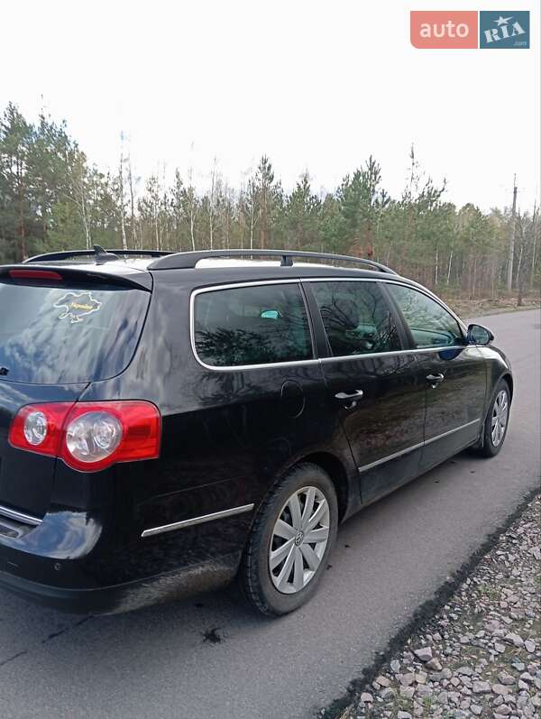 Універсал Volkswagen Passat 2006 в Зарічному