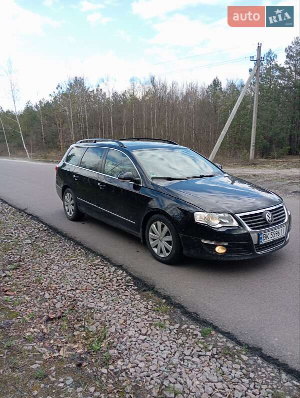 Універсал Volkswagen Passat 2006 в Зарічному