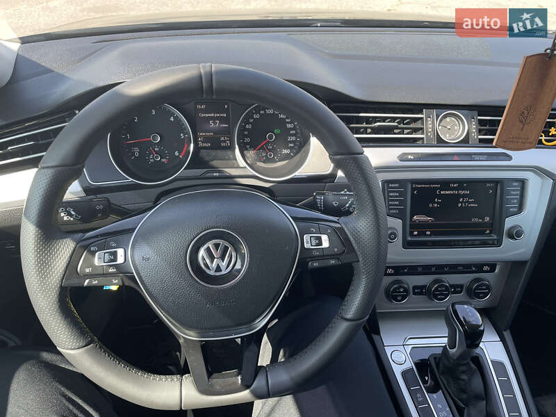 Универсал Volkswagen Passat 2015 в Лубнах