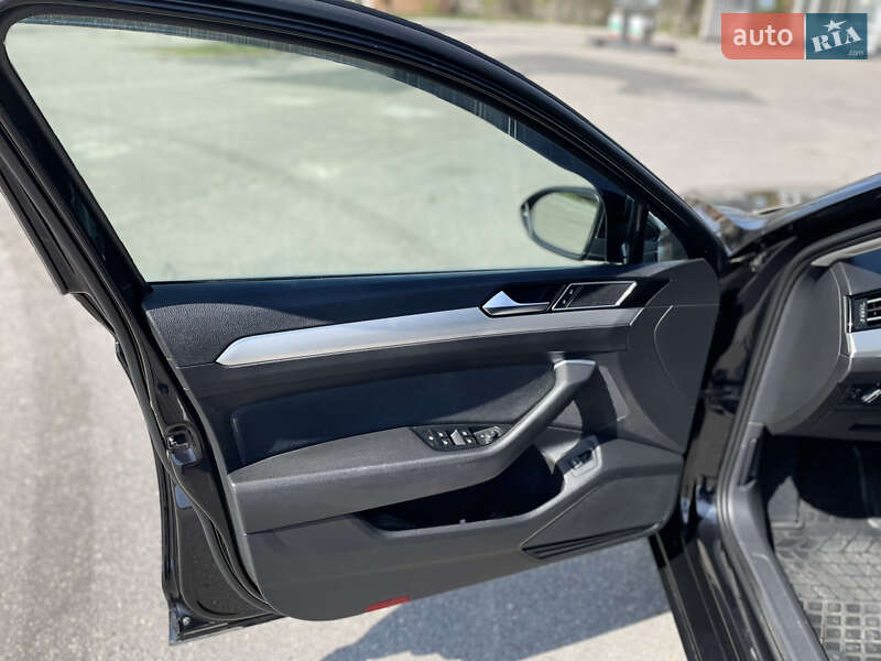 Универсал Volkswagen Passat 2015 в Лубнах